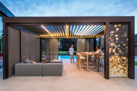 Renson Camargue i svart farge med screen og led lys