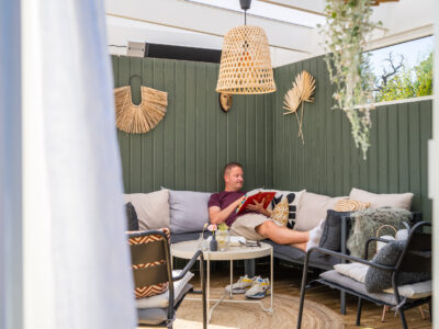Skap drømmerommet i hagen med en frittstående hagestue.