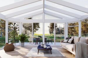 Thermolight taksystem 16 mm saltak i veggmonterte hagestuen med hvite glasspartier